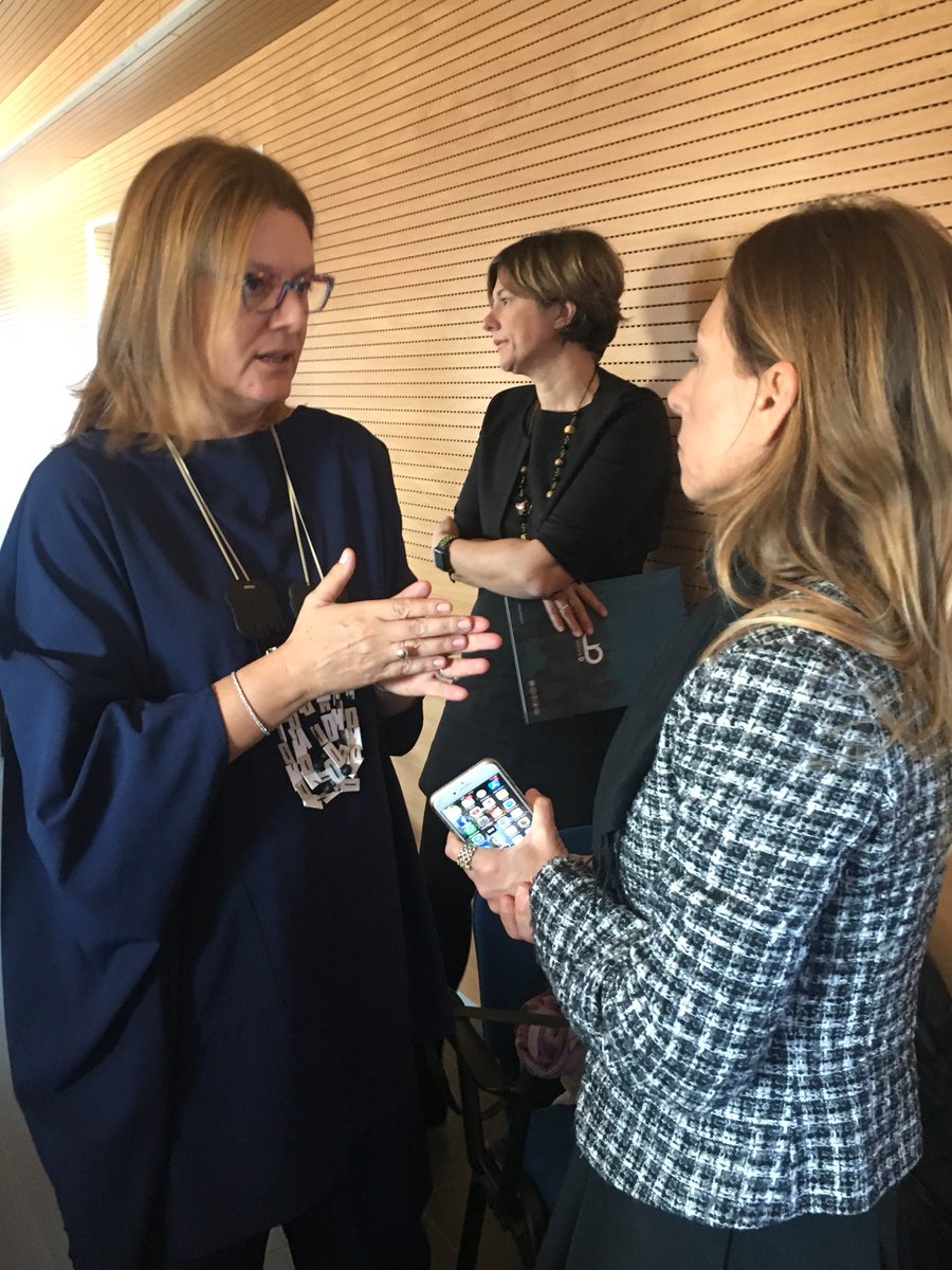 Oggi siamo ospiti in <a href="/RegionePuglia/">RegionePuglia</a> di Patrizia del Giudice, presidente della Commissione Pari Opportunità per parlare del #ManifestoValoreD e del capitale femminile nelle aziende