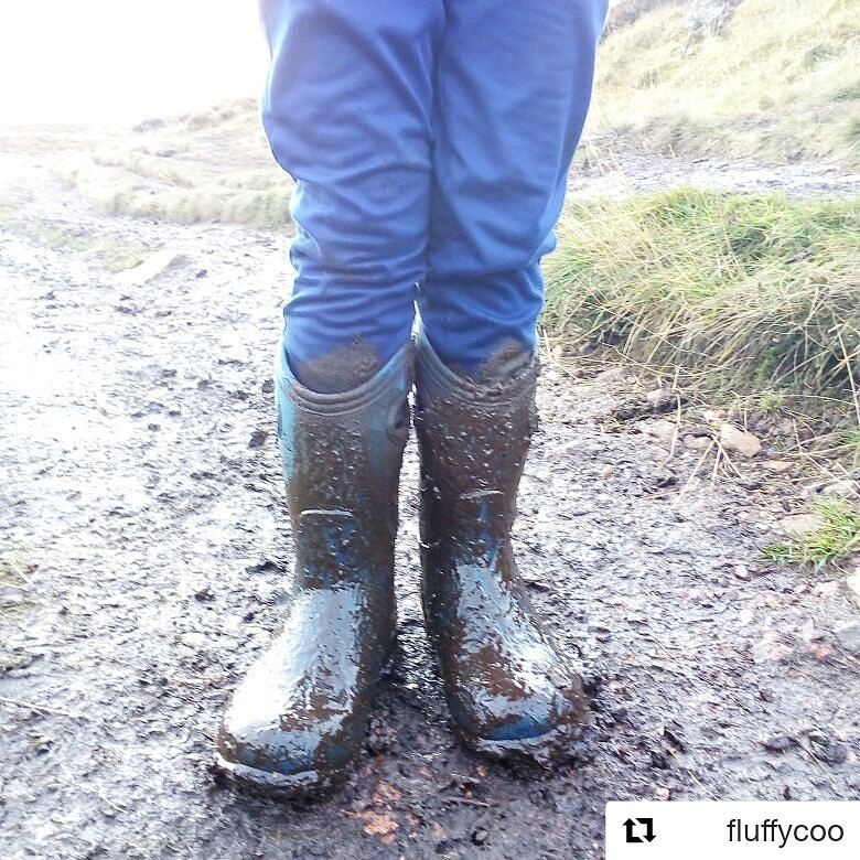 LittleTrekkers's tweet photo. Thanks for sharing! 
#Repost @fluffycoo ・・・
We've been putting our new #bogsboots from @littletrekkers through there paces. Well I guess there's a clue in the title, they are indeed perfect for bogs! #littetrekkers #littletrekkersambassadors #bogs #wellies #wildandfreechildren https://t.co/ET7E1MyK4g