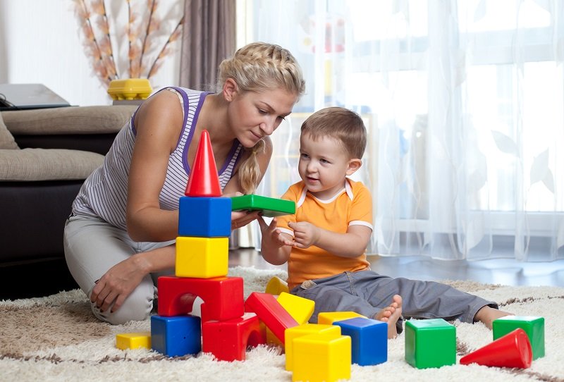 Berikan Mainan untuk Sesuai dengan Usianya agar si Kecil Tumbuh Jadi Anak yang Pintar! dlvr.it/Q2H16g