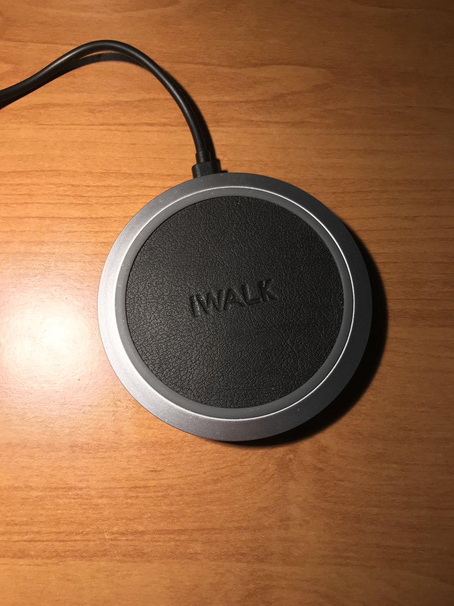 MacWyznawca's tweet photo. Wszystko wskazuje na to, #AirPowet id @iWALK_Polska wspiera szybkie lądowanie. Po aktualizacji #iOS11_2 od 20 do 50% szybciej o ponad 15 minut. Inne #fast #Qi szybciej nie mają 😉 masowanie trwa… https://t.co/xUFYmUKeGj
