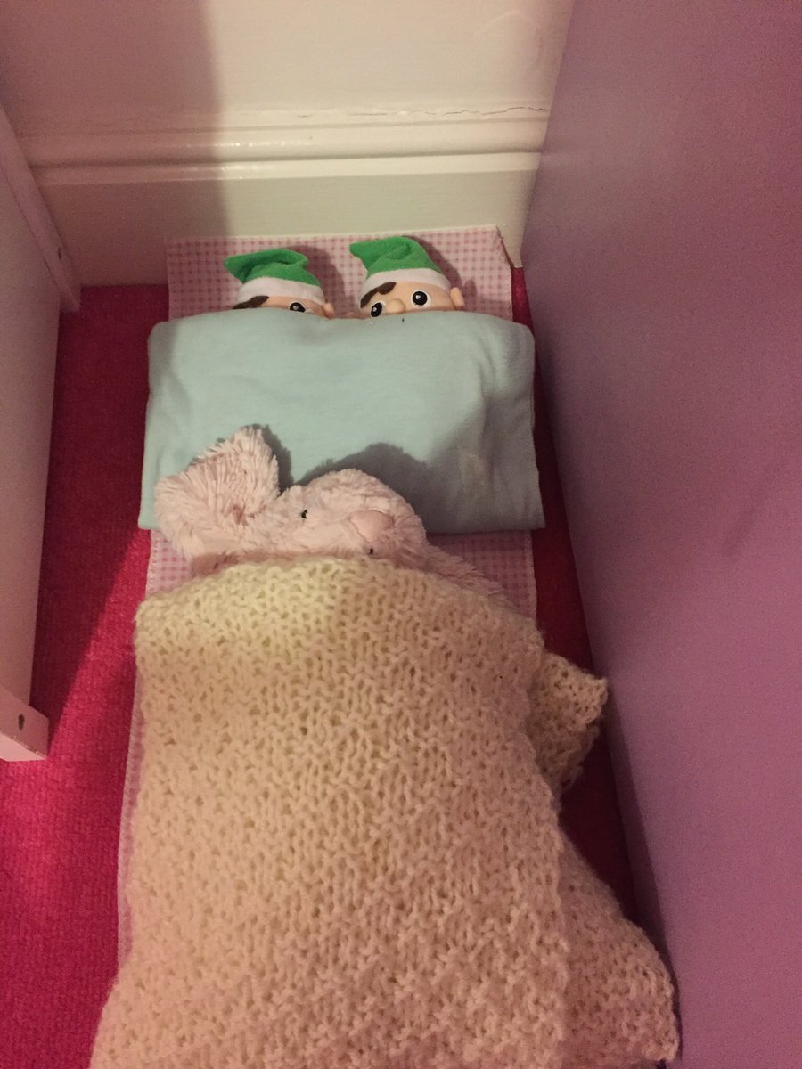 #blueskieself <a href="/BlueSkiesFund/">Blue Skies Hospitals Fund</a> ...my daughter (Poppy, 5yrs) is taking great care of her two super cute elves I got when working <a href="/BlackpoolHosp/">NHS Blackpool Teaching Hospitals 💙🌈</a> last week #elfbedtime