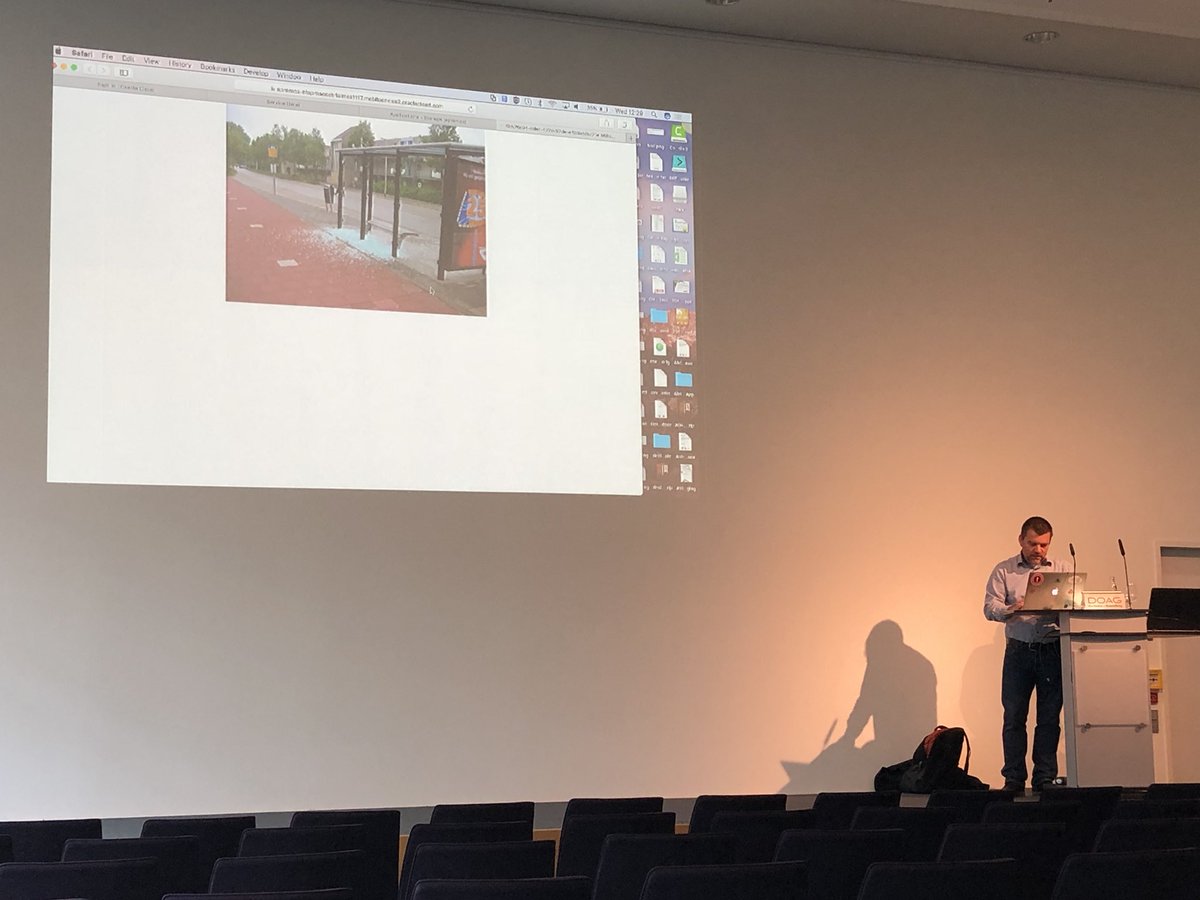 ConnectedMJ's tweet image. Watching @lucb_ show how @eProseed are helping to track damage to bus stops across NL using #OracleMCS @OracleMobile #DOAG2017