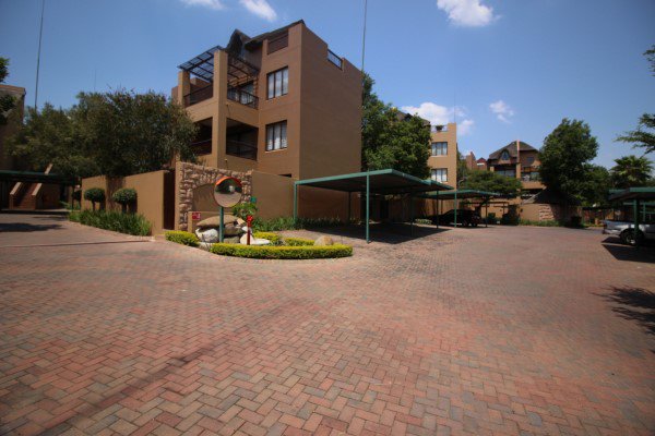 ArmerProp's tweet photo. ON SHOW!!!!
#26november2017 #2to5pm #Chobesands #Douglasdale
https://t.co/nUZjnp9MHm https://t.co/3rFfOsCsSC