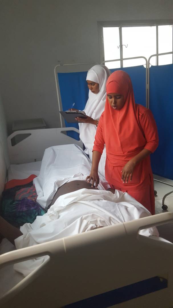 UNFPA_SOMALIA's tweet photo. Proud of midwifery students in Dhusamareb School in their final clinical placements who we've been supporting with funding from @MofaJapan_en https://t.co/jDvXnep8k9