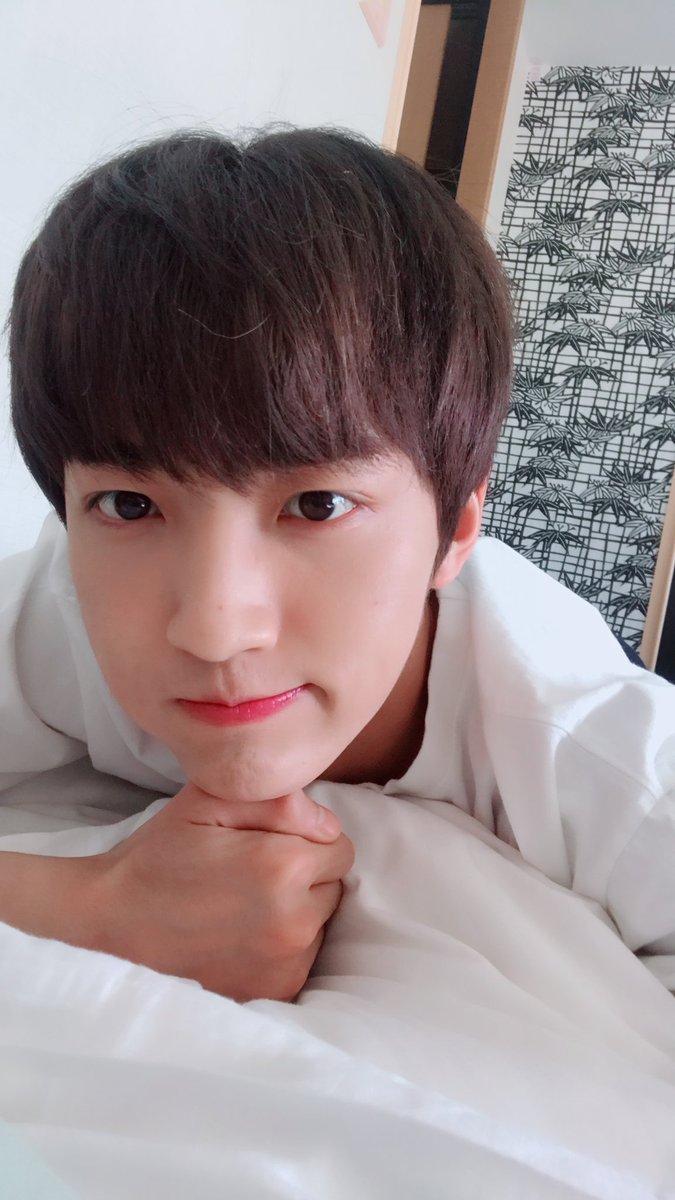 UP10TION's tweet photo. [#선율] 셀카 폭풍업뎃!!!! https://t.co/5daC5lLCYv