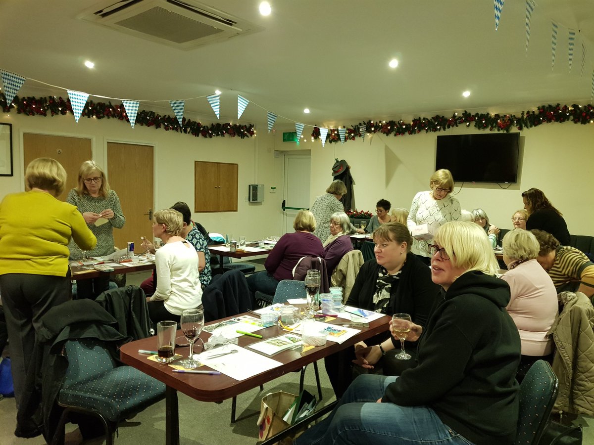 RodleyWI's tweet photo. Great night with Kate from Twice Fired....awaiting the finished masterpieces! @twicefiredglass @WYFWI https://t.co/89rabIcXha