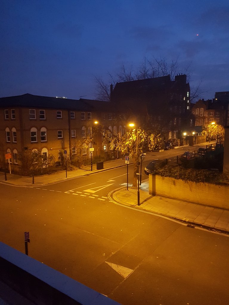 Usually by this time I'm with the wonderful ones <a href="/HarropFold/">Harrop Fold</a> ... today I wake up to London and the first of 5 days Well Woman training. Even educators need #educating 💜

<a href="/Yogacampus/">Yogacampus</a>