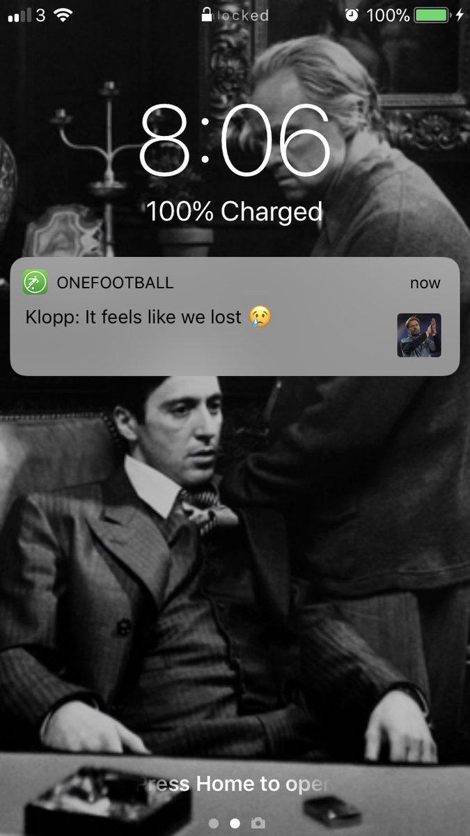 ZahrinRedza's tweet photo. Klopp texting me his problems yo #YNWA #LFC #cheerupbro https://t.co/KSUQJbvlBC