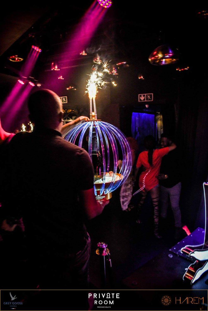 nyiko12's tweet photo. Happy Private Room Wednesday 🎉🎈... #PRW https://t.co/dsTamituPn