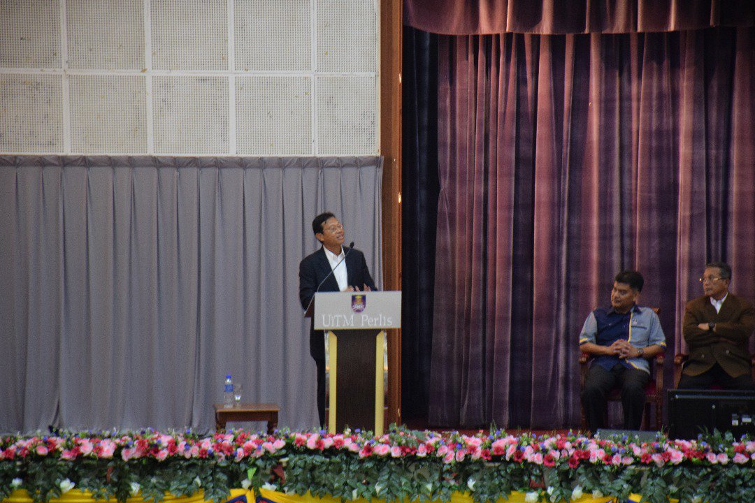 MyDOA_Perlis's tweet photo. Bengkel Harumanis di UITM Arau Perlis
20 hingga 21 November 2017
@MY1DOA @moaMalaysia @shaberyc https://t.co/JTwgwZZoMv