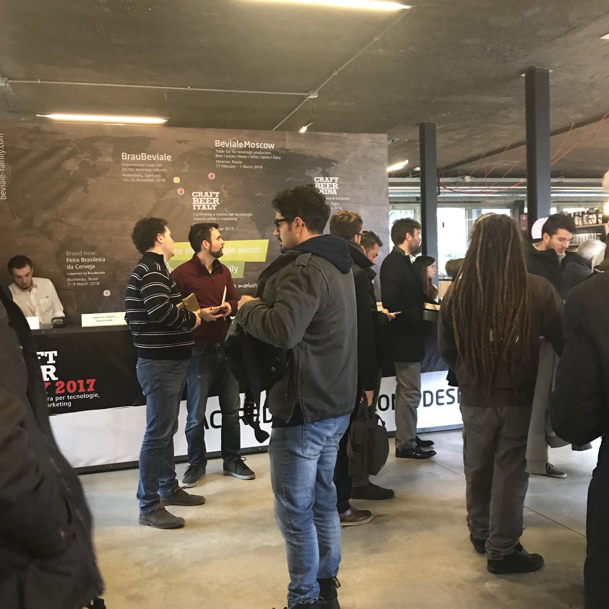 Benvenuti a CRAFT BEER ITALY!
Usate l’hashtag #CBI2017 oppure #craftbeeritaly