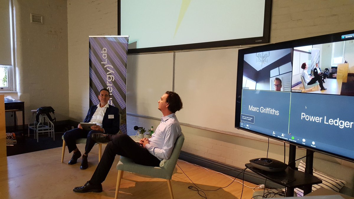 CarolaJonas's tweet image. @halenhew nails explaining #blockchain and #p2p energy trading @EvertyAU @EnergyLabAU @GrantMcDowellis @polyglot