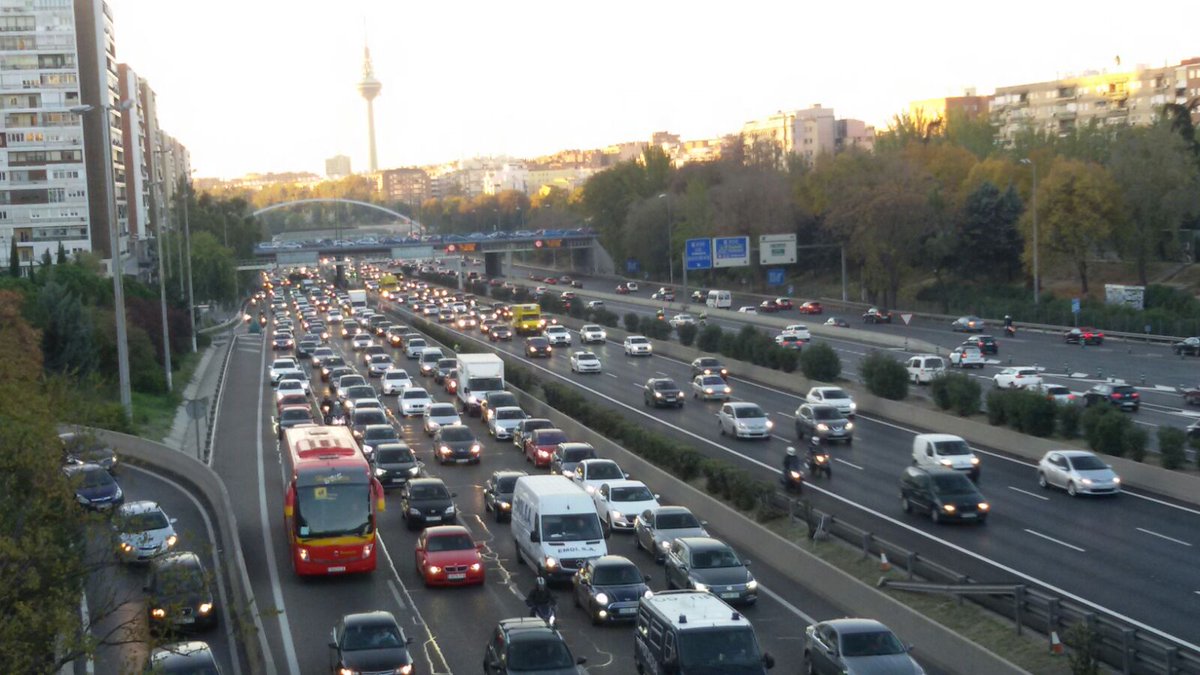 pedalibre's tweet photo. ¿De verdad que nos importa los altos niveles de contaminación? #ProtocoloContaminación https://t.co/9zdPDXrWBI