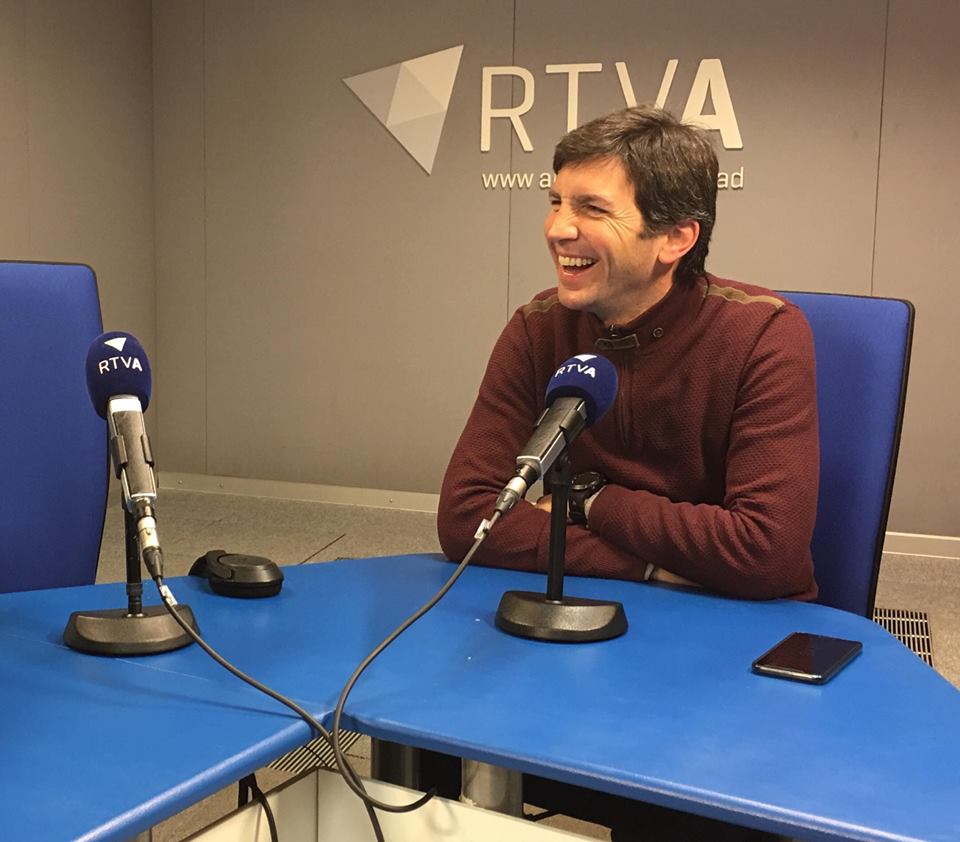 rtvandorra's tweet photo. ▶️Ja en directe a l'@araiaqui compartim el cafè amb el codirector de @Vallnord i màxim responsable d'#OrdinoArcalís @Xabier_Ajona. Han batut el rècord en venda anticipada de #forfets. https://t.co/XHDKiQifpN