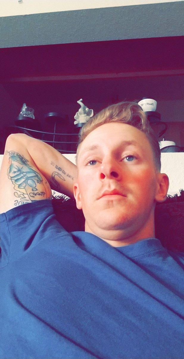 _radsavage_'s tweet photo. Been a hot minute since I tweeted 😂 
#coors
#sorryiparty https://t.co/nguJdzCUnK