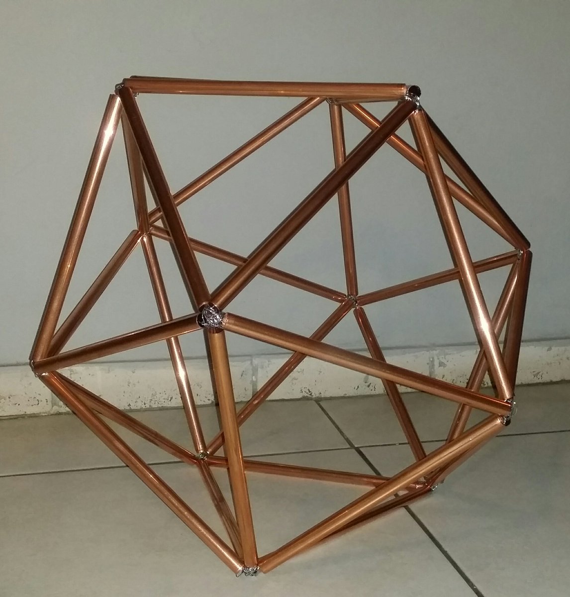 Designs_LnB's tweet photo. Our products are made from South African manufactured copper pipe & fittings. Please guess what this is.
#saplumbing
#craft
#design
#RSA
#copper
#copperstand
#copperbeauty
#copperpipes
#steampunked
#copperdesign
#Icosahedron https://t.co/UDZbZfNwMx