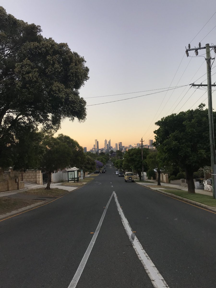 Aaron_Corlett's tweet photo. The working day is nearly over but itβs not too late to #SnapPerth https://t.co/V45V8lZSde