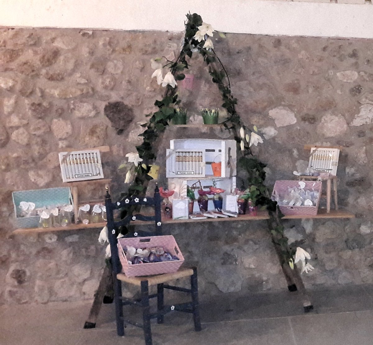 AlekHosep's tweet photo. #elpoblet #bodasnet #bodas2017 #bautizo #decor #decoracioninteriores #decoracionexteriores #exterior #interior #salondebodas #alicante #spain #capilla https://t.co/qYjTcNd9ok