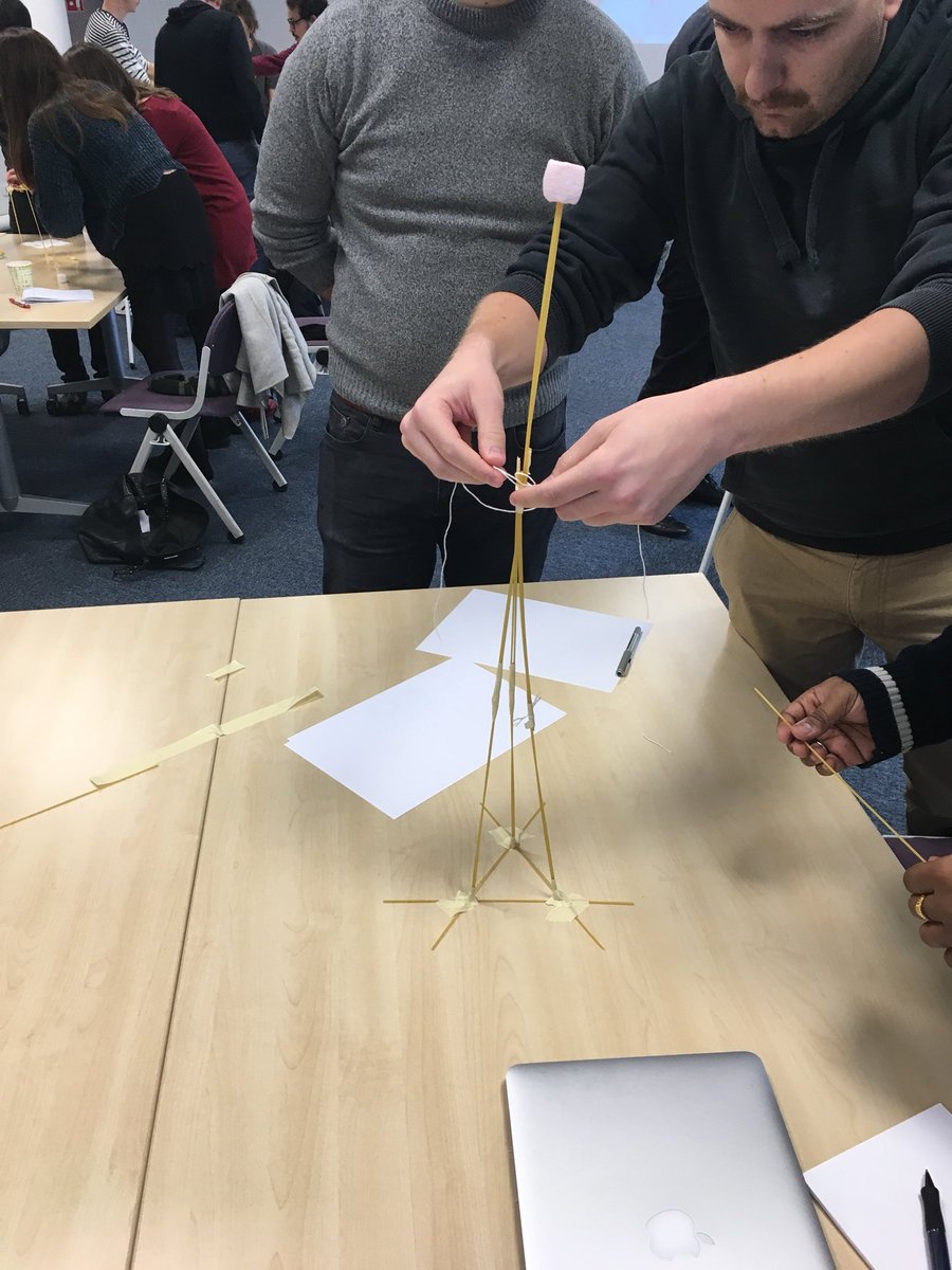 DavidSimplot's tweet photo. Il y a du très haut niveau au #ChamallowChallenge à la session #HorizonStartup au centre @Inria_Nancy ! 4 structures sur 4 sont debout ! https://t.co/FTInIPLFh2