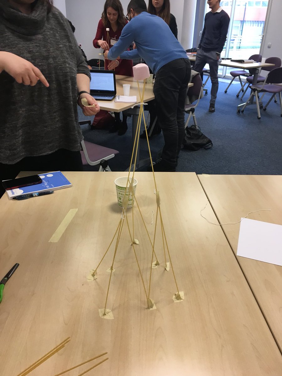 DavidSimplot's tweet photo. Il y a du très haut niveau au #ChamallowChallenge à la session #HorizonStartup au centre @Inria_Nancy ! 4 structures sur 4 sont debout ! https://t.co/FTInIPLFh2