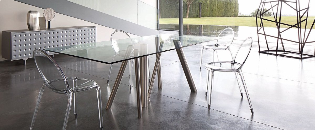 SoPlastComp's tweet photo. #Simplicity, #Clarity, & #Elegancy: the #Loopchair! What a #beautiful chair in our #home! #design #originality #contemporary #polycarbonate https://t.co/Fb0SE5IfrE