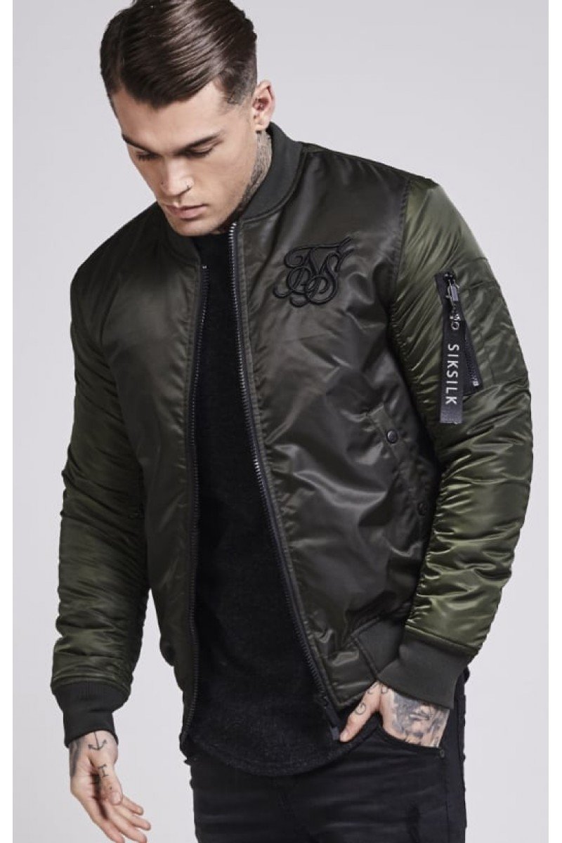 71_Q's tweet photo. Black Friday is nearly upon us! Siksilk are the big boys &amp; consistently popular. Because of this they hold serious stock levels - but this doesn't stop them selling out. Get involved fast to secure that deal of the year!
----
https://t.co/pym8pqQuu4
----
#blackfriday #deals #sale https://t.co/xCYWfScyxp