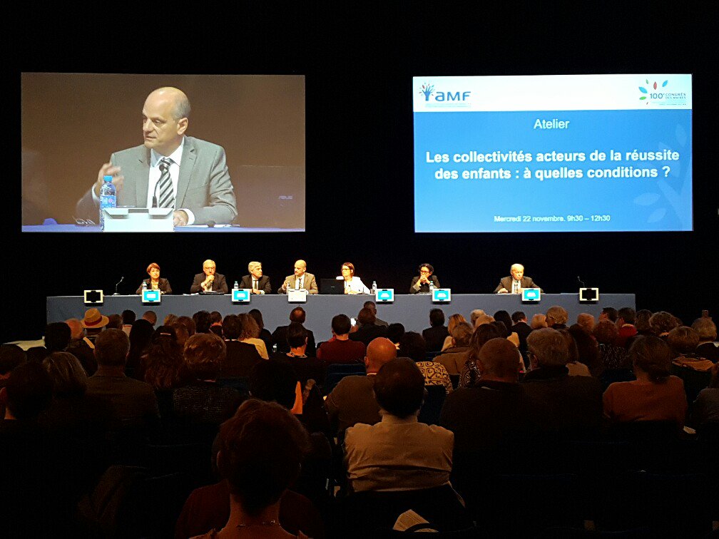 jmblanquer's tweet photo. Vers un grand partenariat avec les communes de France pour la réussite des enfants 
#CongresdesMaires @l_amf https://t.co/miJYIisWfD