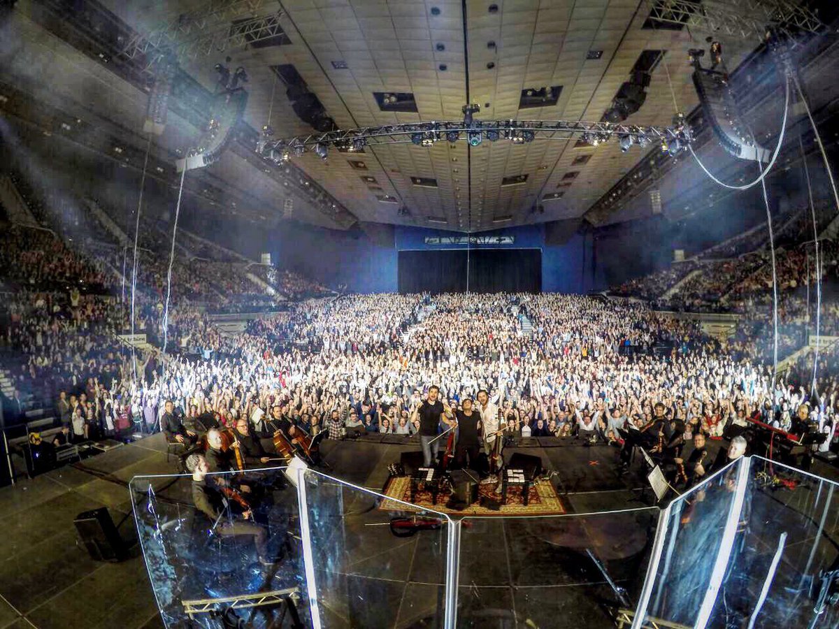 Danke Wien, thank you Vienna for yesterday!!!🎻🎶🇦🇹 #2cellos #music #passion #vienna #austria