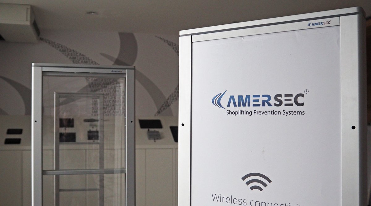 Amersec's tweet photo. Among all our #design options you can also choose ADVERT. It is a pedestal with a removable #plastic panel and a special space under it for your #advertisement needs. All you need is just print the advertisement and put it under the panel. #retail #business #tips https://t.co/koYtK6nu89
