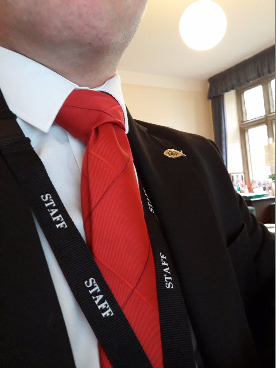 DownsideChap's tweet photo. Today is #RedWednesday & Paul our #LayChaplain @downsideschool is wearing his beautiful #RedTie. Show your #Red today with him and stand for #Faith and #Freedom! @DownsideMonks @Roberts_House @downsidekeeper @downsideabbey @isabella_house @DownsideMonks @acn_uk @Pontifex @cymfed https://t.co/7J2pTlDgkO