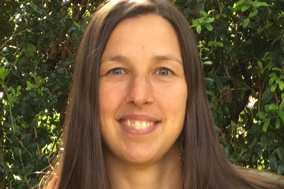 SvDDebatt's tweet photo. Lokala miljöpartisten Simone Andersson om Jabar Amins kritik: Det är vi som har bett om stöd från MP:s partistyrelse: https://t.co/gdcwemKYlI https://t.co/QBvQ1Xk5F9