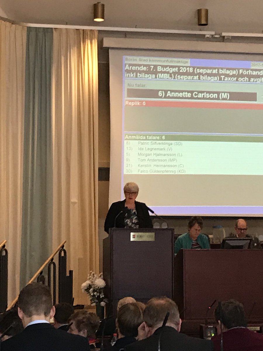 amandawik's tweet photo. .@CarlsonAnnette under sitt inledningsanförande i budgetdebatten i #boras. En stark berättelse om Moderaternas viktiga förslag för Borås. https://t.co/euValdWs3k
