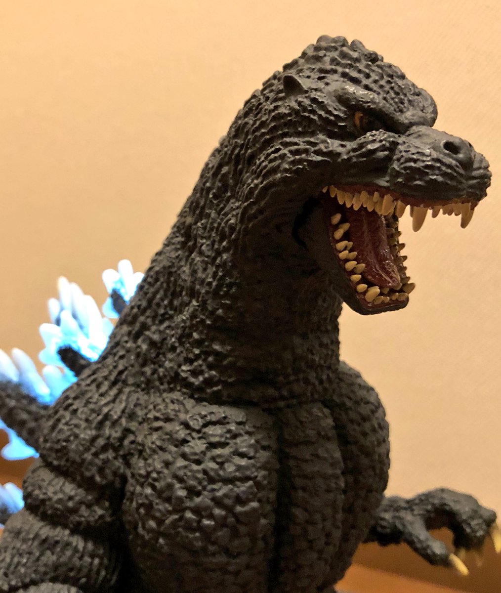 東宝30cmシリーズ ゴジラ(1989) 限定発光Ver. こちらも到着〜 やっぱ
