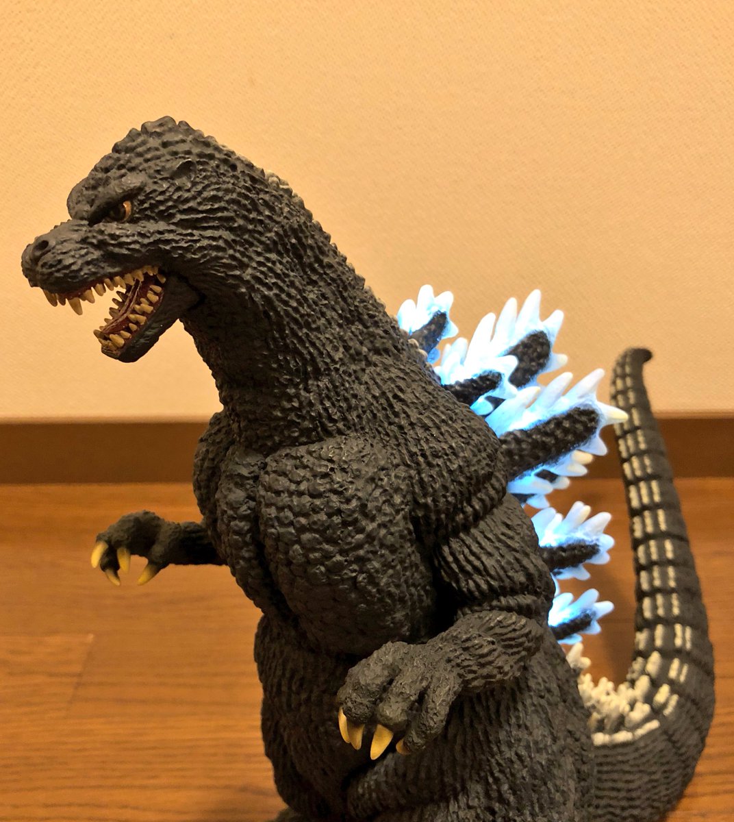 東宝30cmシリーズ ゴジラ(1989) 限定発光Ver. こちらも到着〜 やっぱ