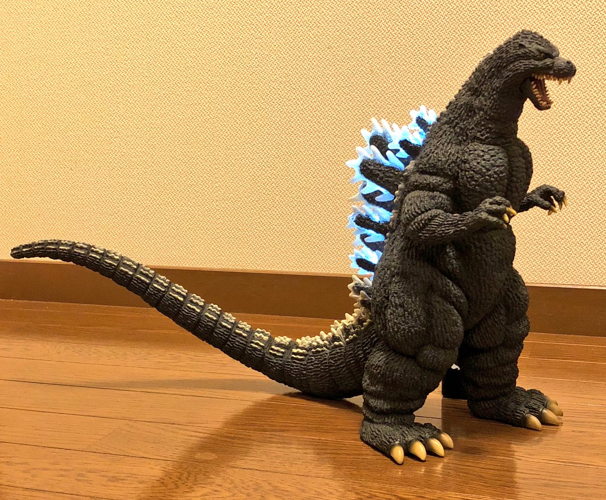 東宝30cmシリーズ ゴジラ(1989) 限定発光Ver. こちらも到着〜 やっぱ