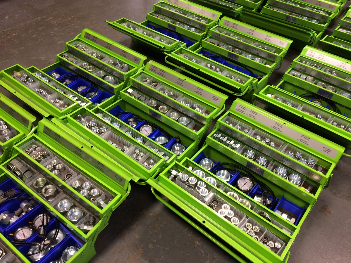 A large UK based OEM required each of their service dealers worldwide to provide a large hydraulic test and maintenance tool kit. 

Each tool kit contains over 118 individual items including:-

Minimess test point tees
Test gauges
Hoses

Read more - hydrotechnik.co.uk/news/large-cus…