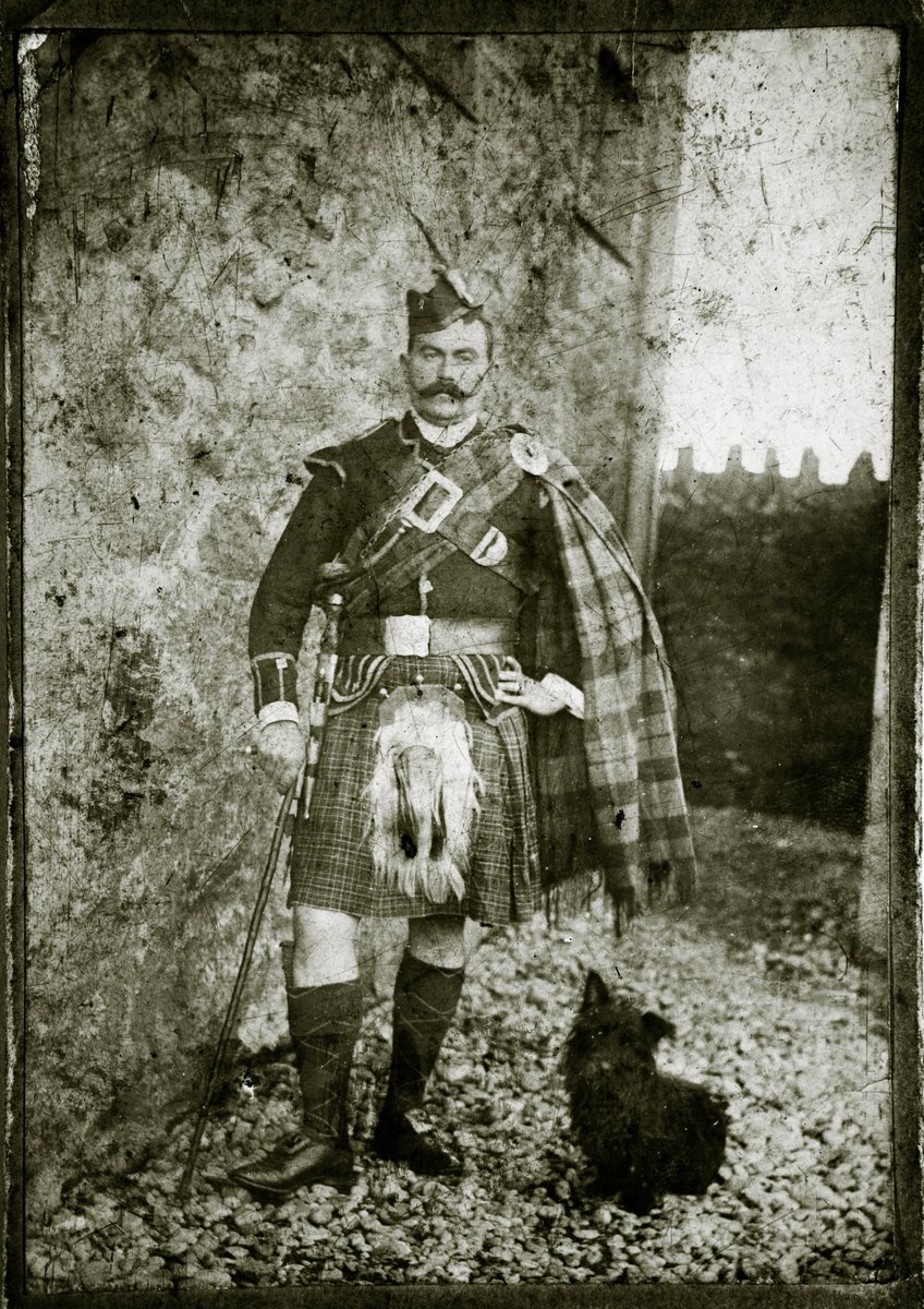 Tasglann's tweet photo. Tòrr gruag/falt anns an tè seo! There's a lot of hair/fur going on in this photo! #hairyarchives #EYA2017 #explorearchives @Tasglann #Gaidhlig from Dr Norman Morrison's Collection #shawbost #siabost #Leodhas #Lewis https://t.co/Gt8Asi61WB