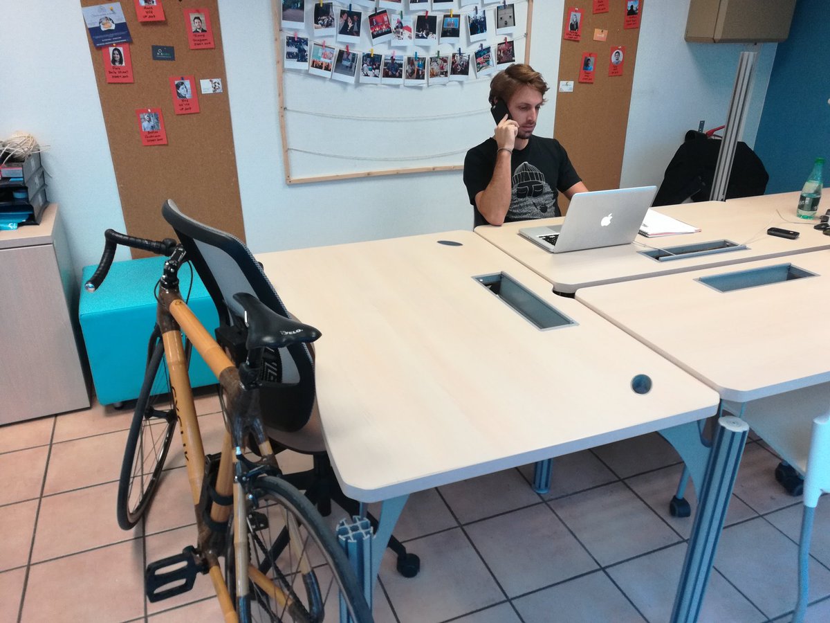 Retrouvez <a href="/FeHebert/">hebert felix</a> sur <a href="/francebleu/">Guédon Laurent</a> <a href="/auvergnerhalpes/">Auvergne-Rhône-Alpes</a> et <a href="/radiofrance/">Radio France</a> pour nous parler de <a href="/Cyclikbike/">Cyclik</a> à 12h05 en #direct  : francebleu.fr/pays-d-auvergn… #startup #Lyon #innovation #vélo #entrepreneur @VeloMag <a href="/velomag/">Dave McDougall</a>azine <a href="/VeloClubDuNet/">Velo-Club.net</a> <a href="/OlivierRazemon/">Olivier Razemon</a> <a href="/Le_Beau_Velo/">Le ßeau Vélo</a> <a href="/CyclisteUrbain/">Cycliste Urbain</a>