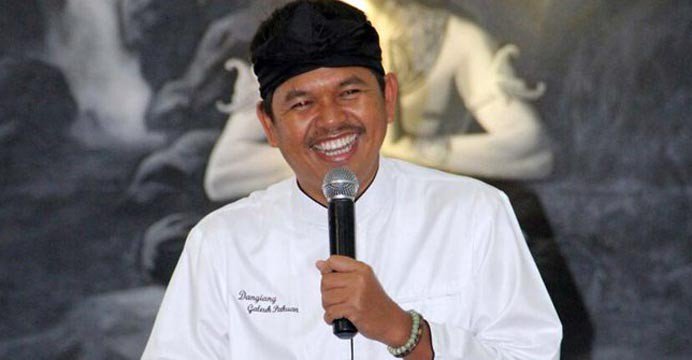 Ini Cara Dedi Mulyadi Rawat Kemasyuran Kerajinan Kriya Khas Purwakarta dlvr.it/Q2GKSQ