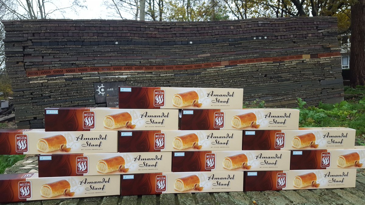 Dank aan <a href="/royalsmilde/">Royal Smilde</a> en <a href="/HartvHeerenveen/">Hart voor Heerenveen</a>  voor de banketstaven voor de vrijwilligers die jaar in jaar uit het werk van Louis Le Roy voortzetten in de #ecokathedralen in Mildam en Heerenveen. #ecokathedraal #circulairbouwen #hergebruik #Upcycled