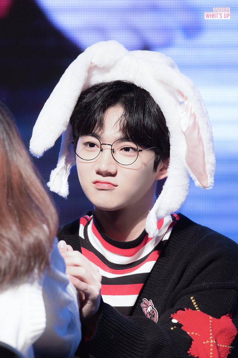 WhatSeop89's tweet photo. 171119 대전 팬사인회 #형섭 #안형섭

힝구힝구(´°̥̥̥̥̥̥̥̥ω°̥̥̥̥̥̥̥̥｀) https://t.co/mYeqt62B08