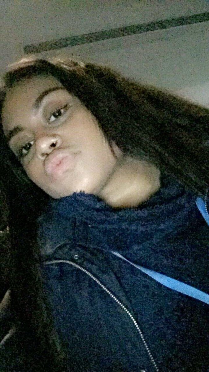 LloydCaylyn's tweet photo. #SDSA2017 looking for lovers 😜💁🏽 https://t.co/4M9TI1sYHG