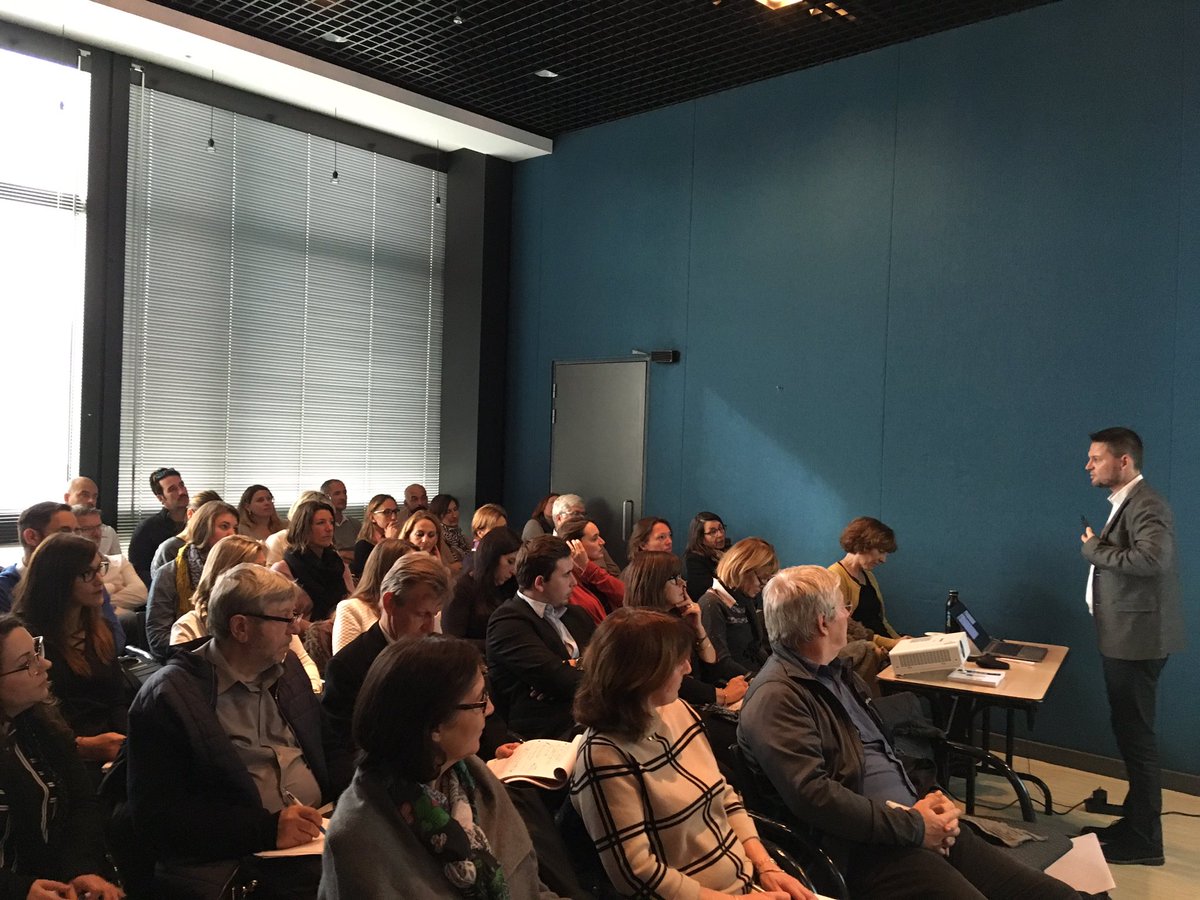 SouthofFrance's tweet photo. 2nd day of "les Rendez-vous du CRT" at @touloncongres. @ArnaudMaes from ID-Rezo expert in #contentmarketing #Crtpaca https://t.co/lVXndkPUcs