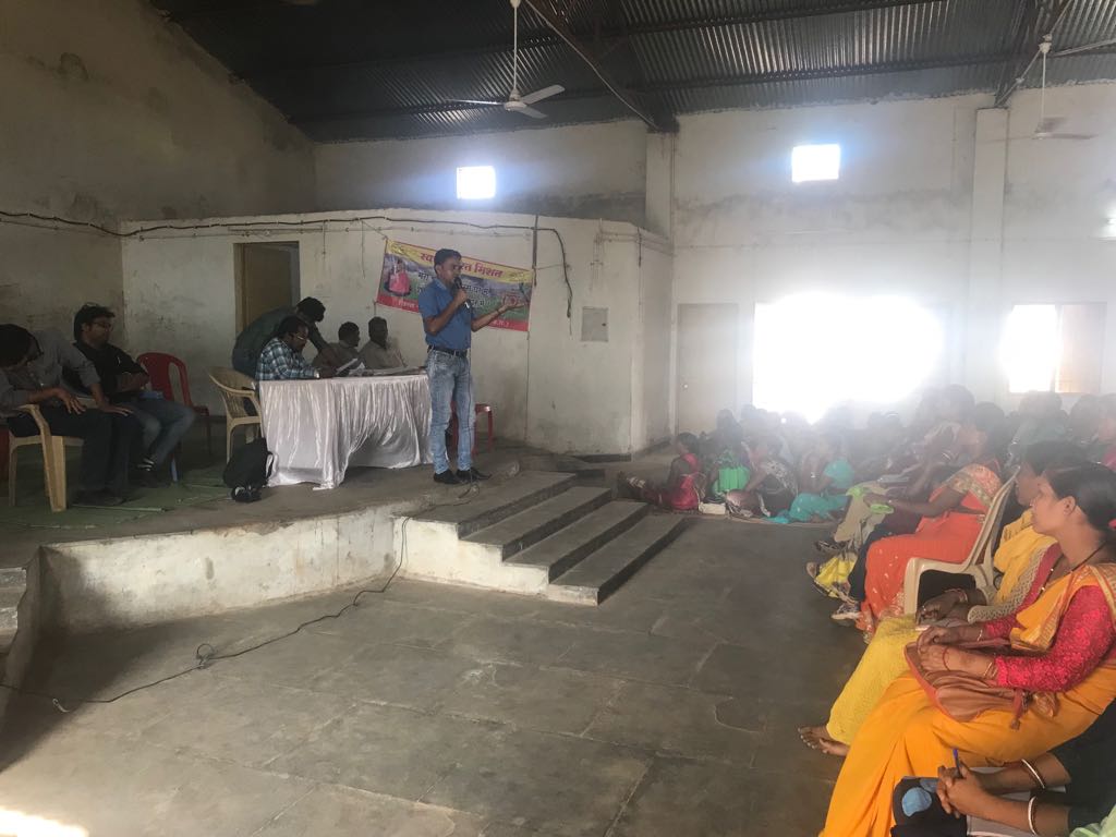 BastarSwachh's tweet photo. Training the SHGs in Jagdalpur block to become a force that ensures sustainable toilet usage in their respective panchayats. 22/11/2017 @swachhbharat @RSBMGCG https://t.co/I1fLKYm7SL