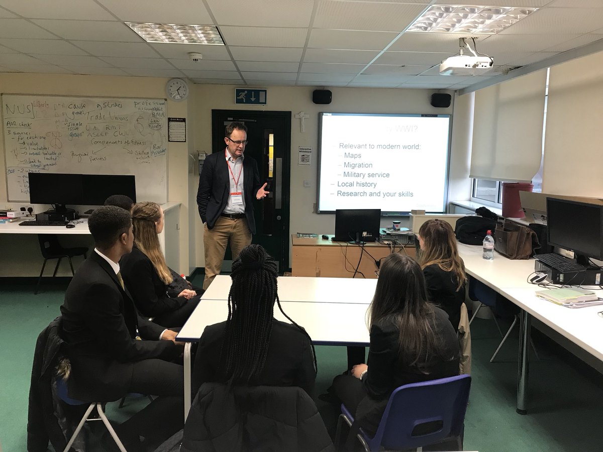 HistBTG's tweet photo. Thanks to @ProfRGrayson for another engaging ‘Streatham at war’ session @BTGSchool @IWM_Centenary @LivesOfWW1 https://t.co/7cG6Sgc8Xh