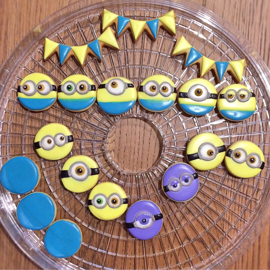 Colatte コラッテ A Twitter ミニオン誕生日クッキー アイシングクッキー お菓子作り お菓子作りが好きな人と繋がりたい