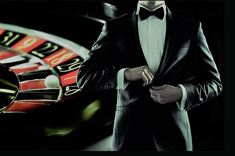🥂Cuba Libre NYE Party🥂 " Casino Royale " ***  Om oud naar nieuw goed te vieren presenteren we jullie Casino Royale  thema . Onze bar + kelder zal omgetoverd worden in een Casino. Tickets via onze website, wie komt er ook? #cubalibremechelen #cubalibre