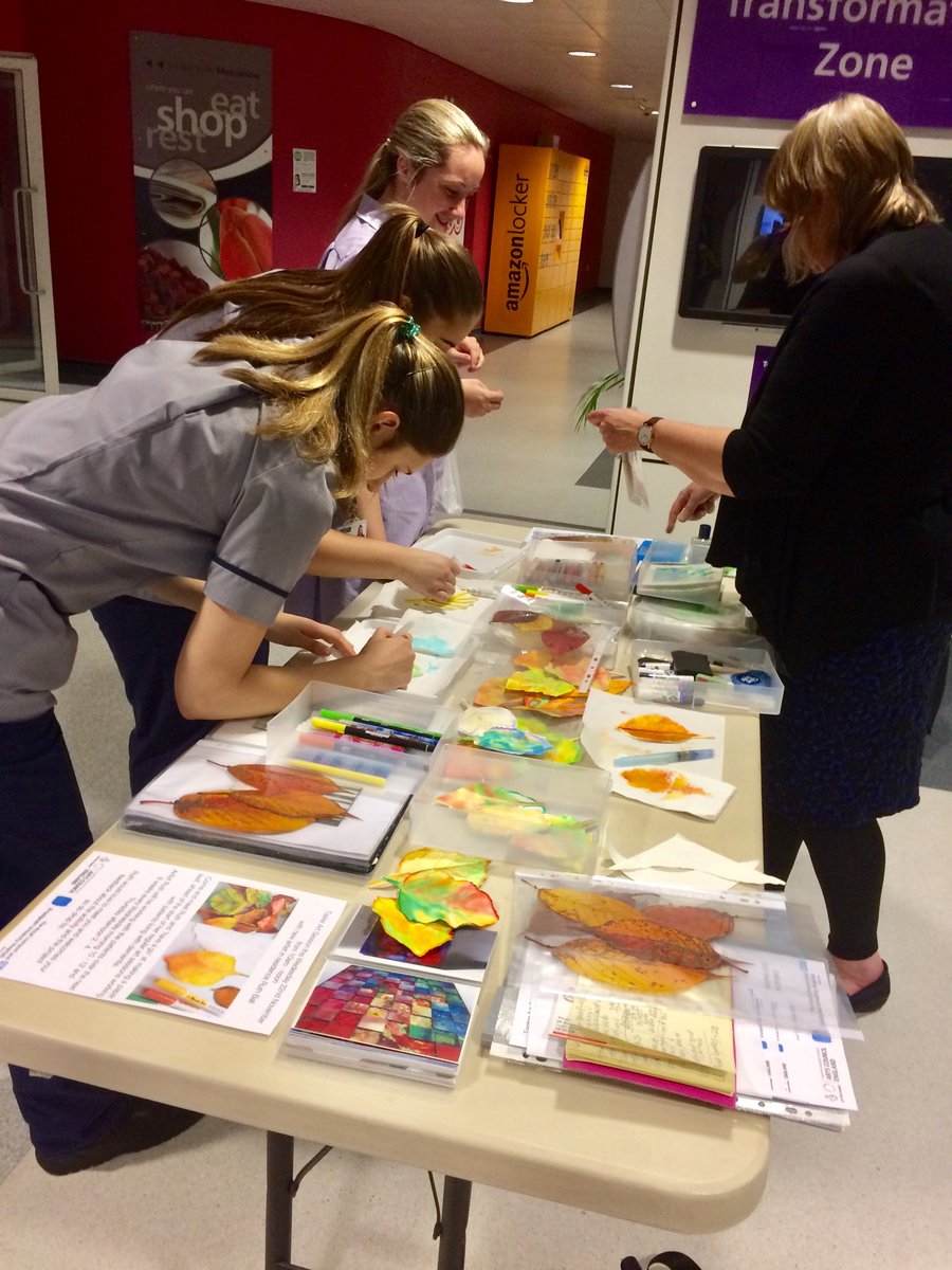 Taster session @RoyalLpoolHosps with our new residency artist <a href="/ruthballenamel/">ruth ball</a>