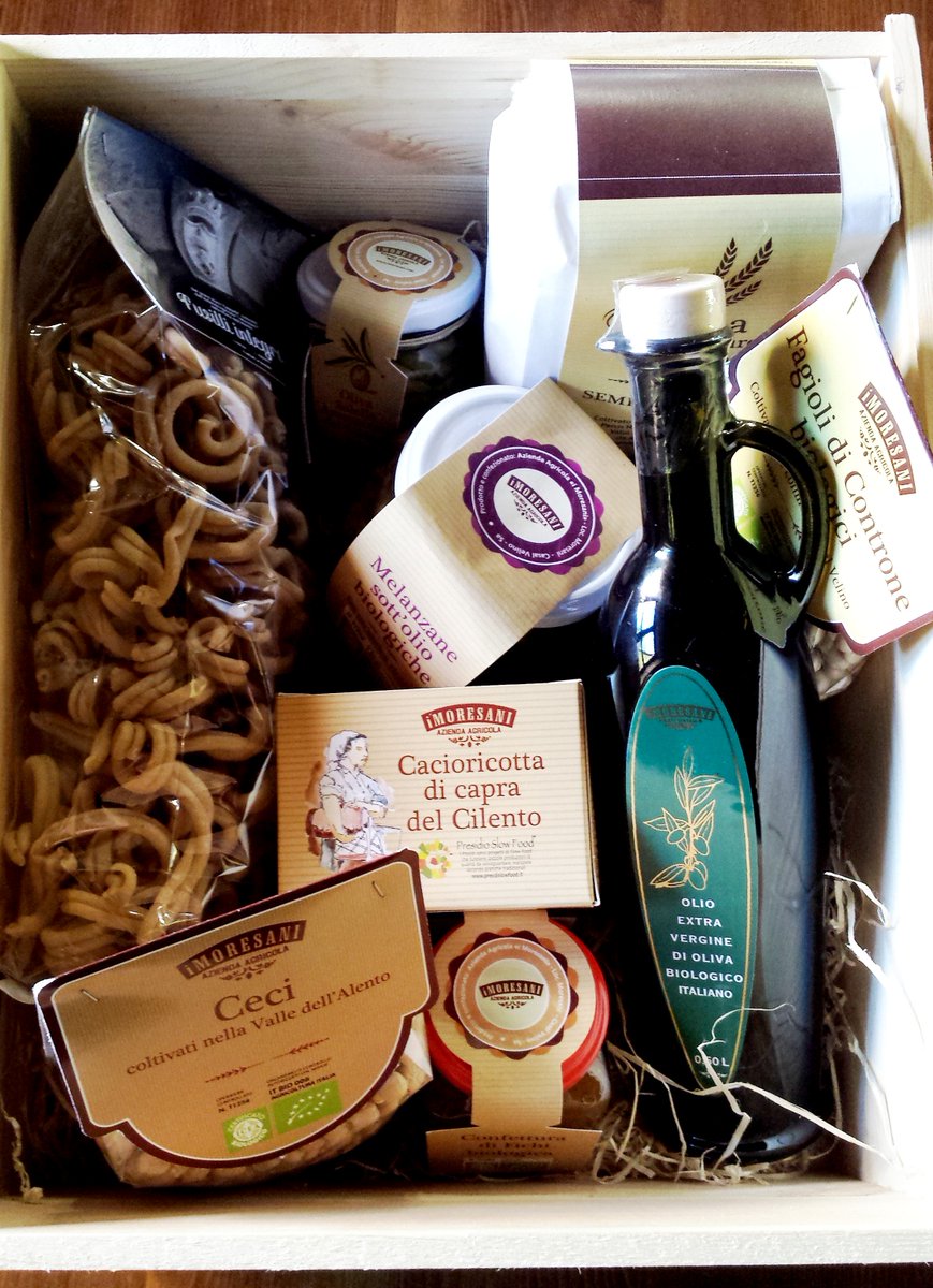IMoresani's tweet photo. What about our #Christmas #gift boxes? Reach us at our #farm and choose among our #organic products to create a unique and tasty gift box #giftideas #Italy #typical https://t.co/5GKpR3WKzI