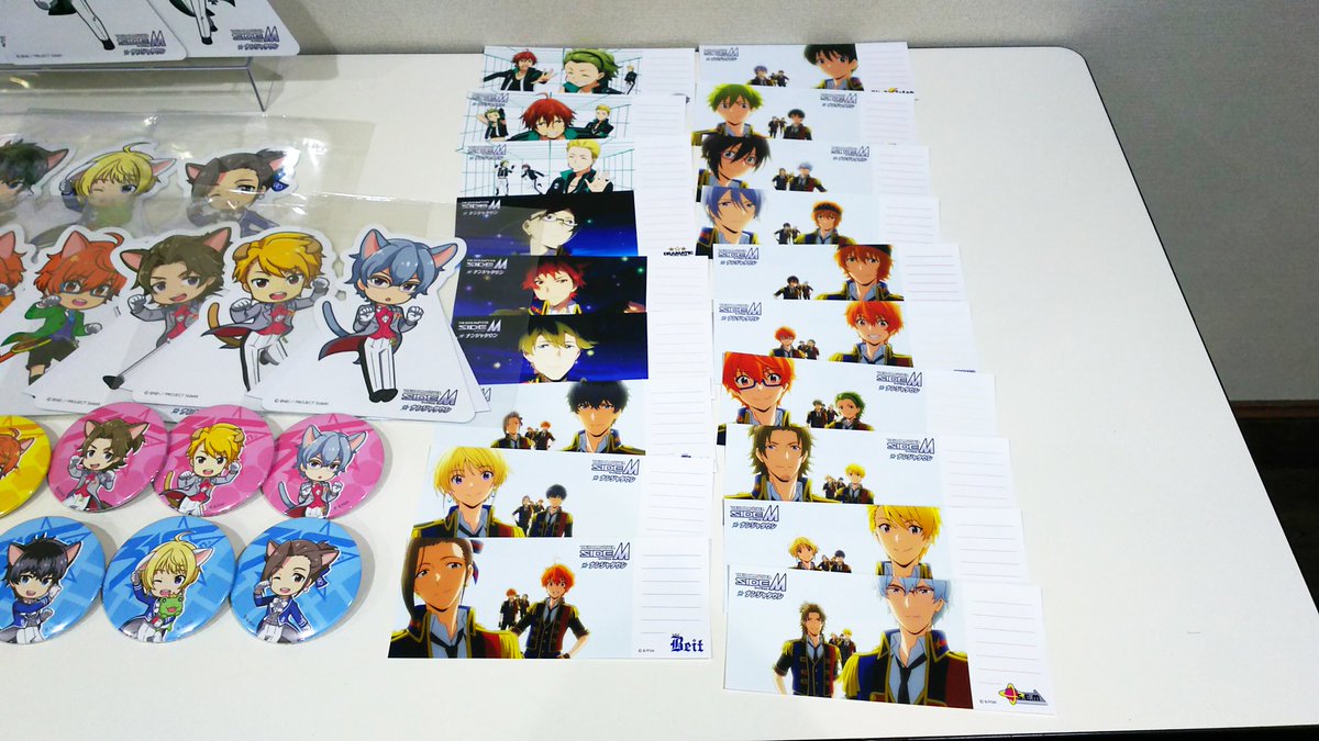 Namjatown ナンジャタウン 明日11月23日 木 祝 スタート アイドルマスター Sidem In ナンジャタウン の ゴールを決めろ Victoryシュート の景品をババーンと並べてみました